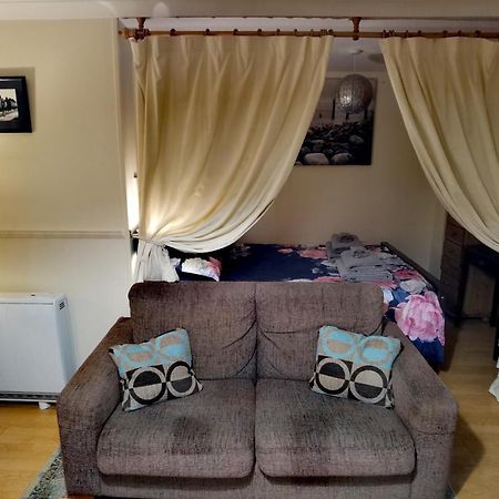 אורקני Studio In The Heart Of Kirkwall Or00239F מראה חיצוני תמונה